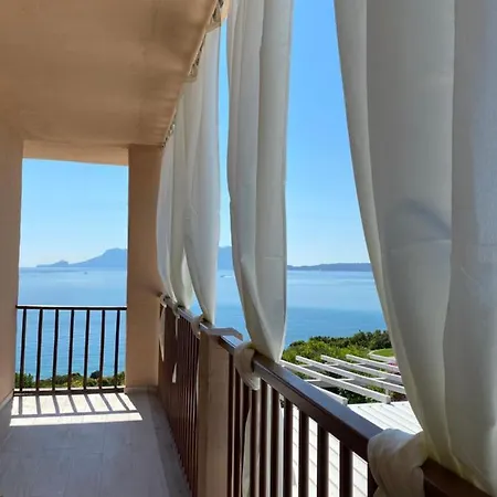 In Costa Smeralda - Bilocale Sul Mare - Sea View オルビア